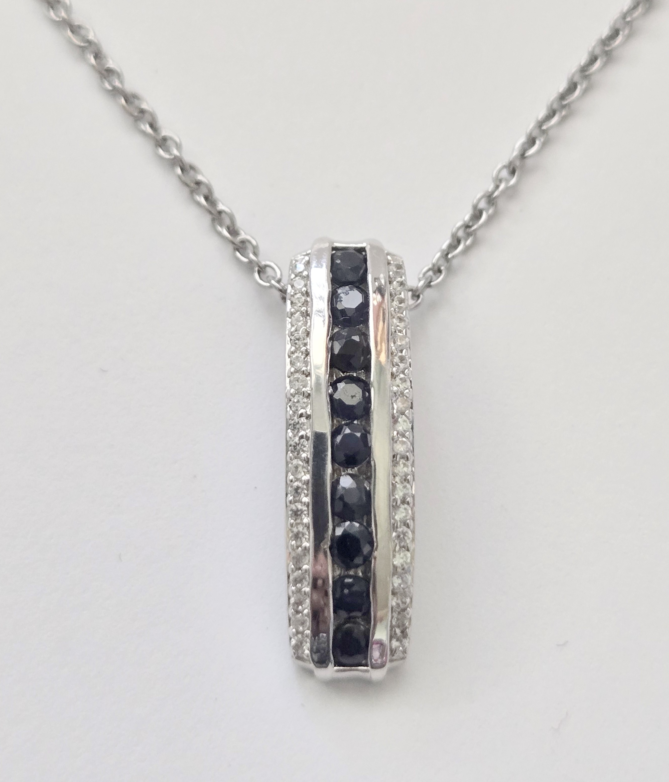 No Reserve Natural Sapphire & Zircon Pendant & Chain Necklace