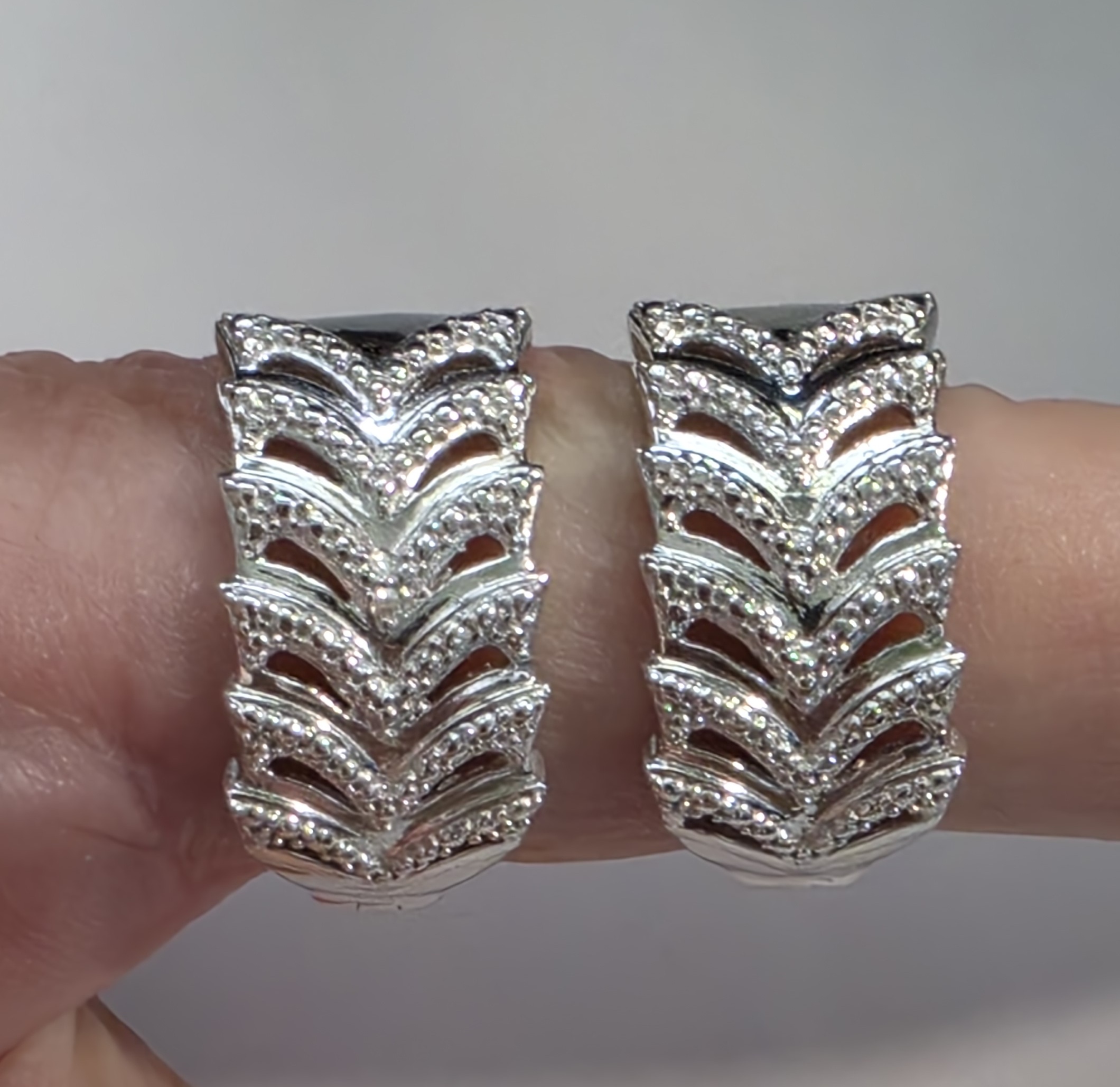 No Reserve Natural Diamond Hoop Earrings