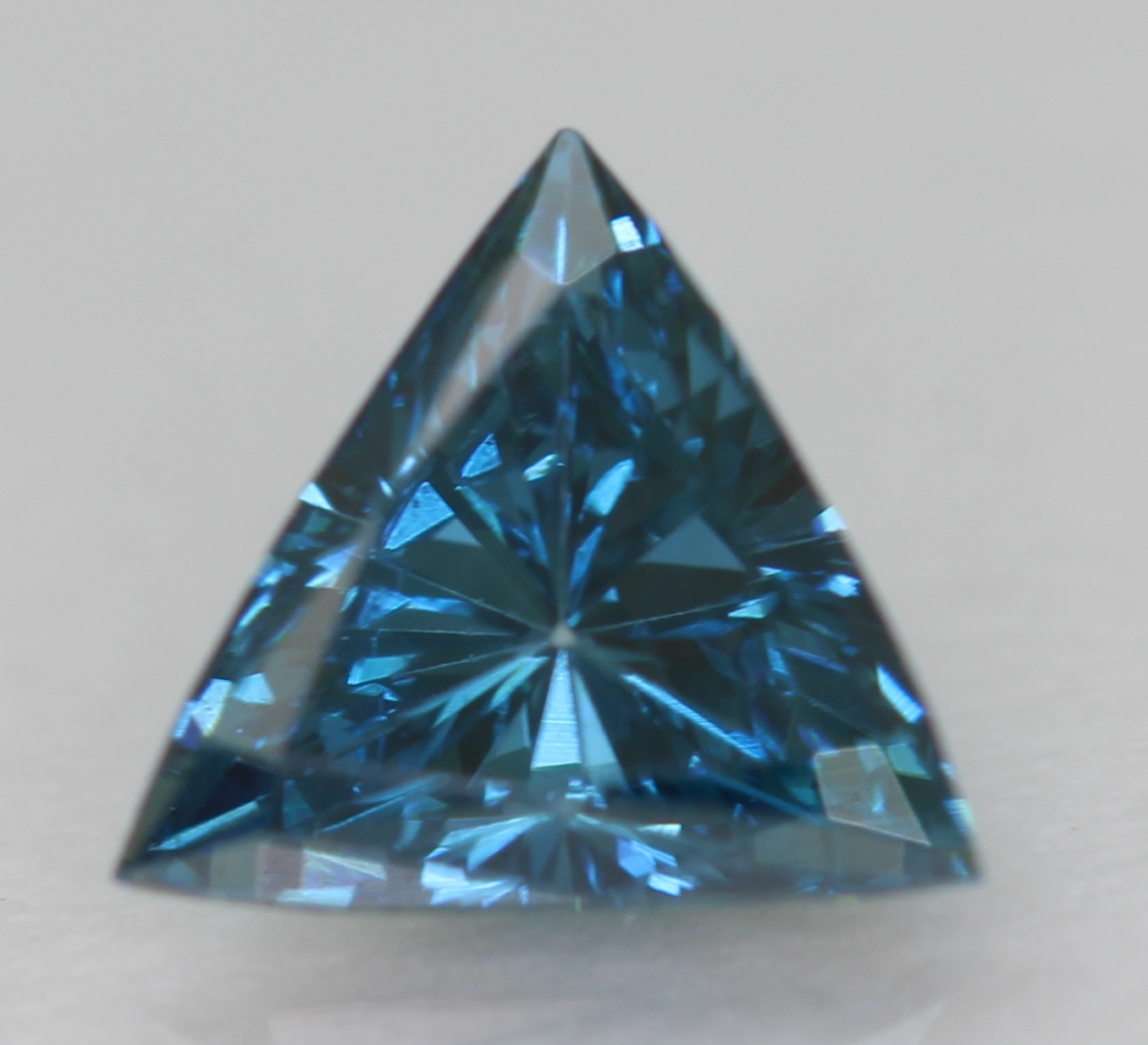 No Reserve .20 ct VS2 Natural Blue Diamond Trillion Cut Loose Gemstone