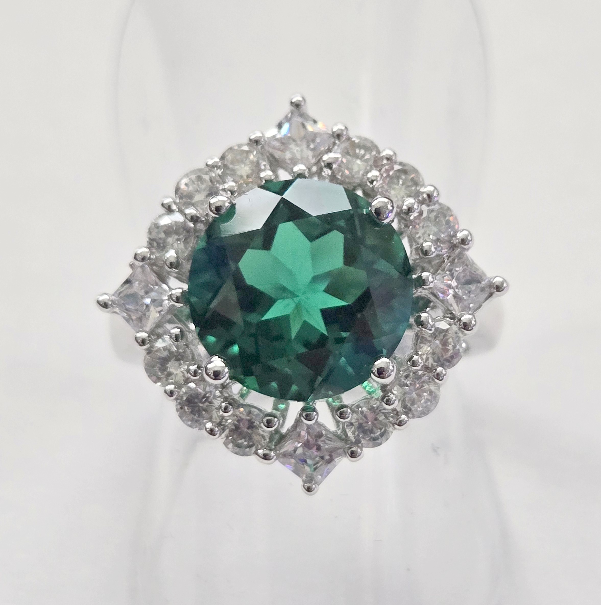 No Reserve Emerald & Zircon Ring Size 6