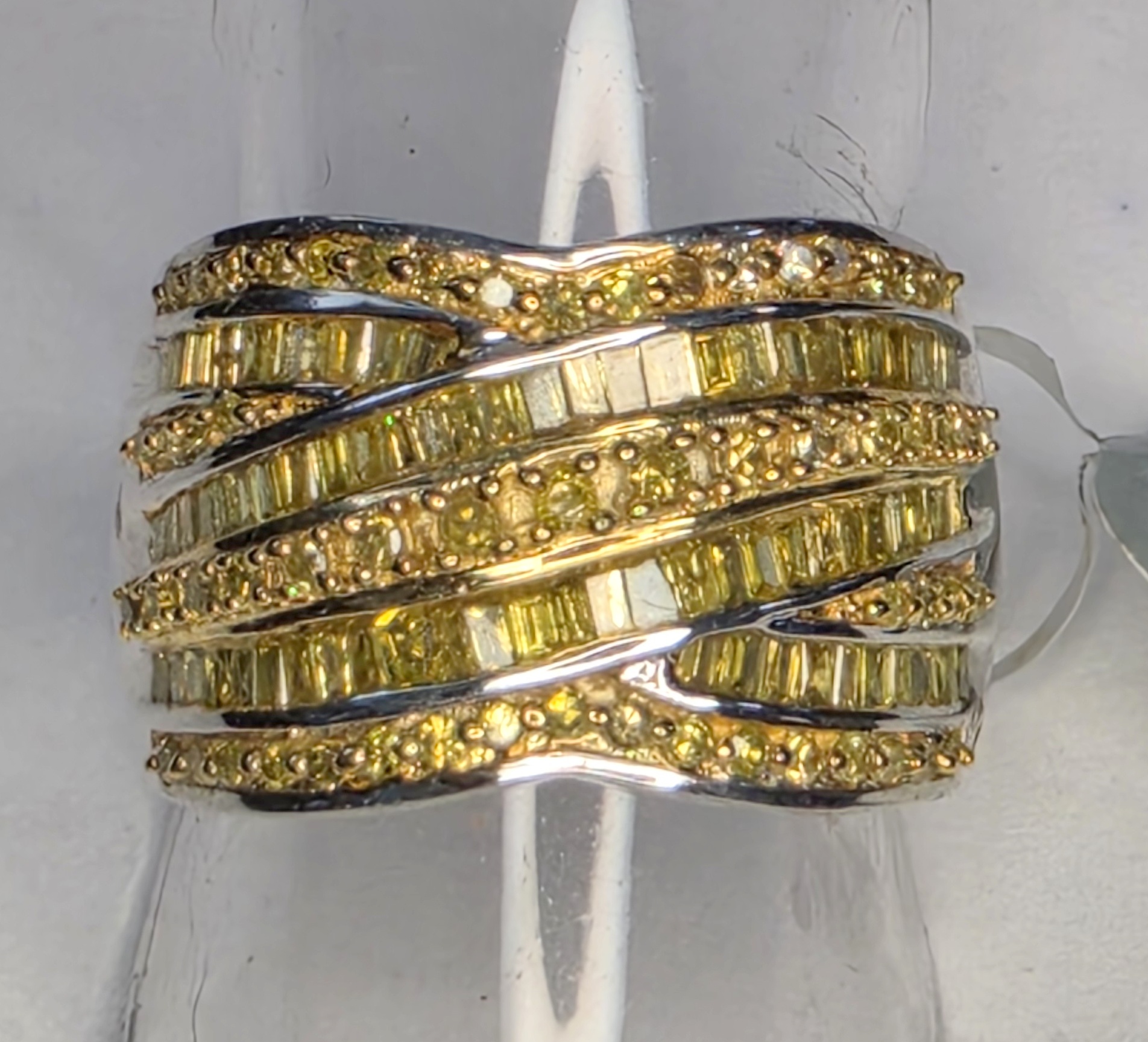 No Reserve .1.05 ct Natural Yellow Diamond Ring Size 10