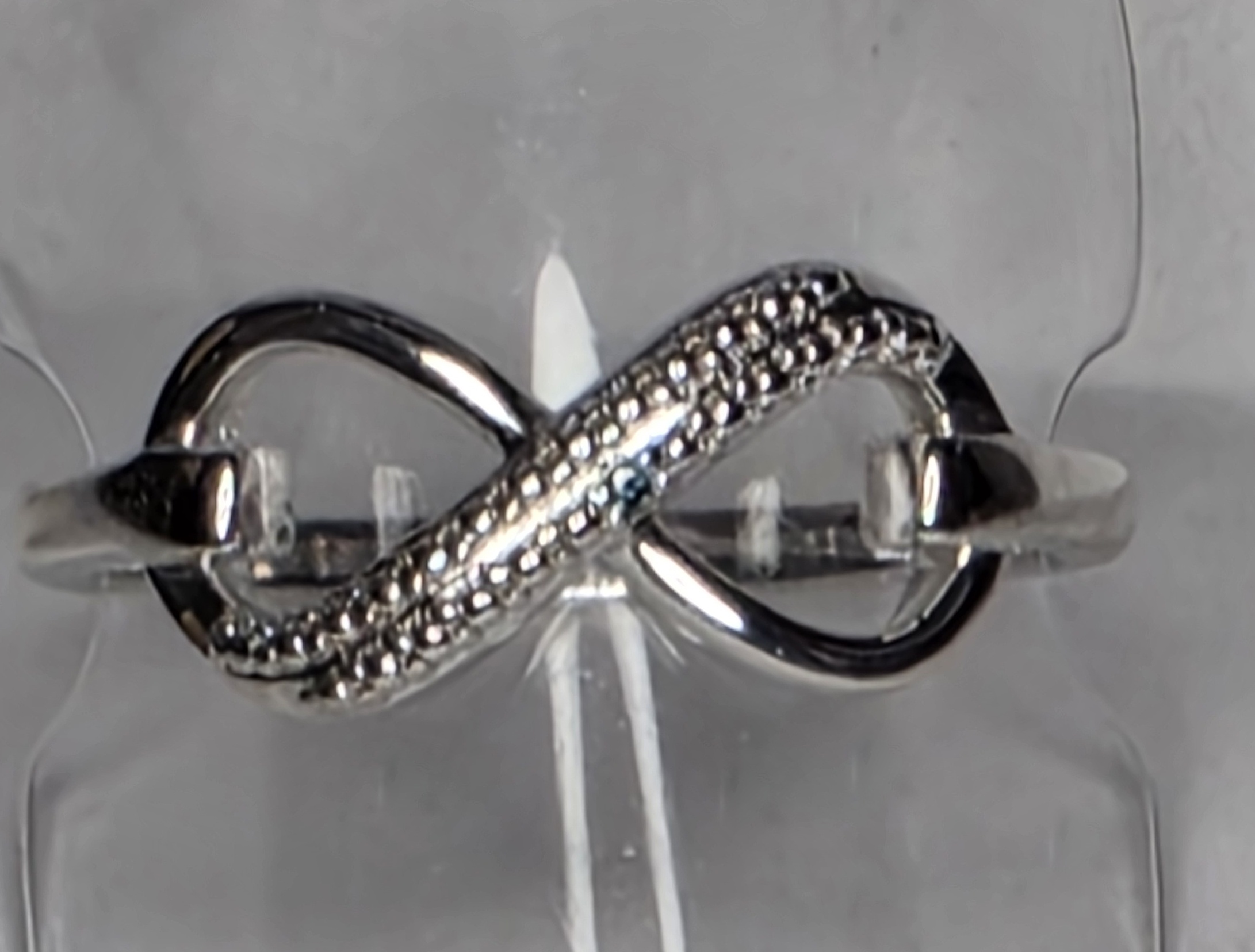 No Reserve Natural Diamond Infinity Ring 3ize 10