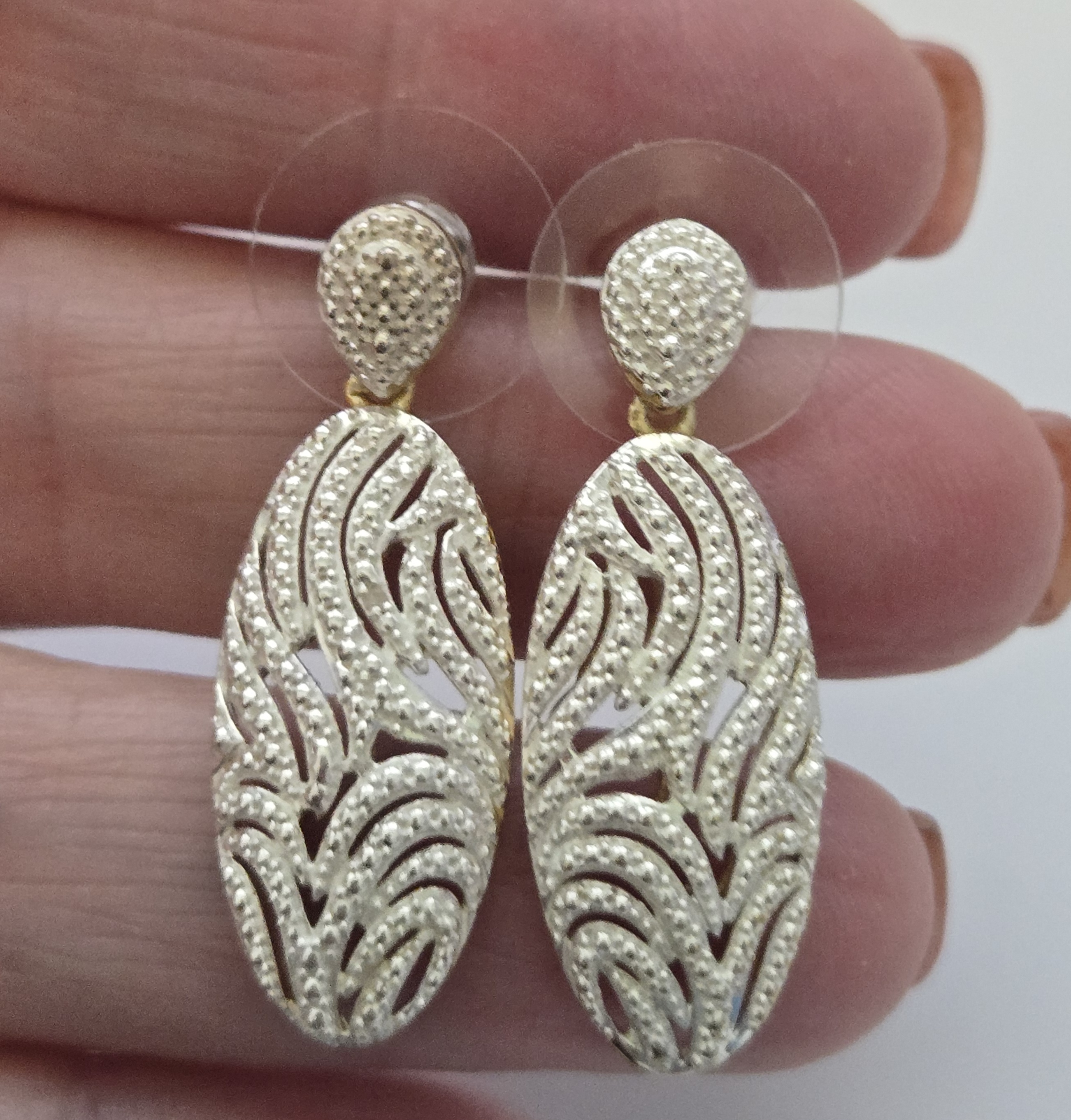 No Reserve Natural Diamond  Dangle Earrings