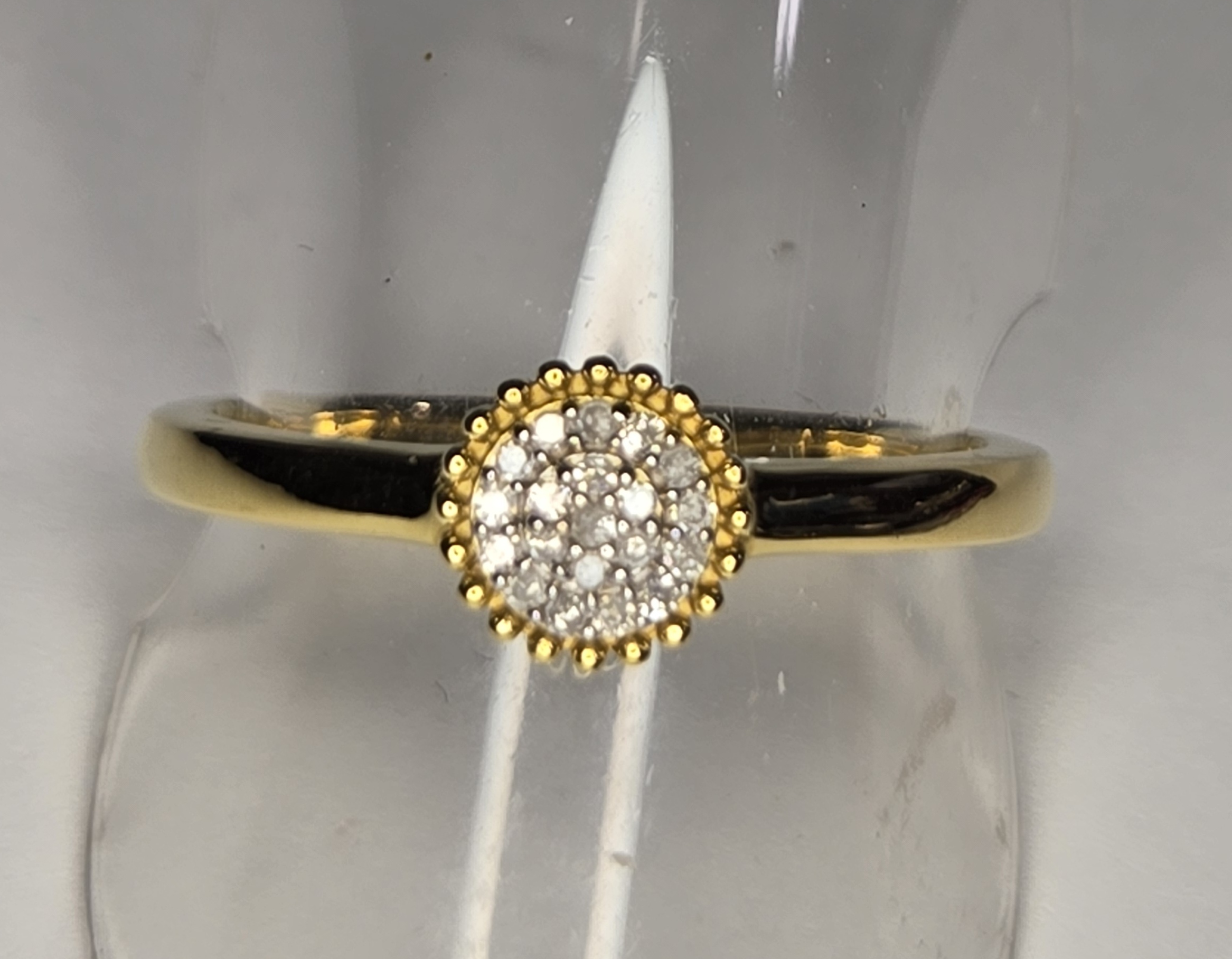 No Reserve .15 ct Natural Diamond Ring Size 9 YG