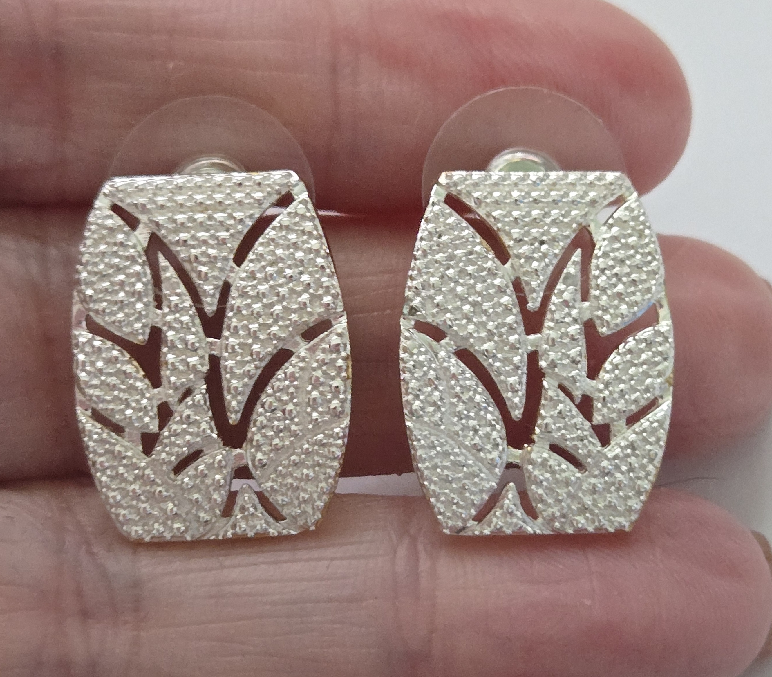 No Reserve Natural Diamond Earrings