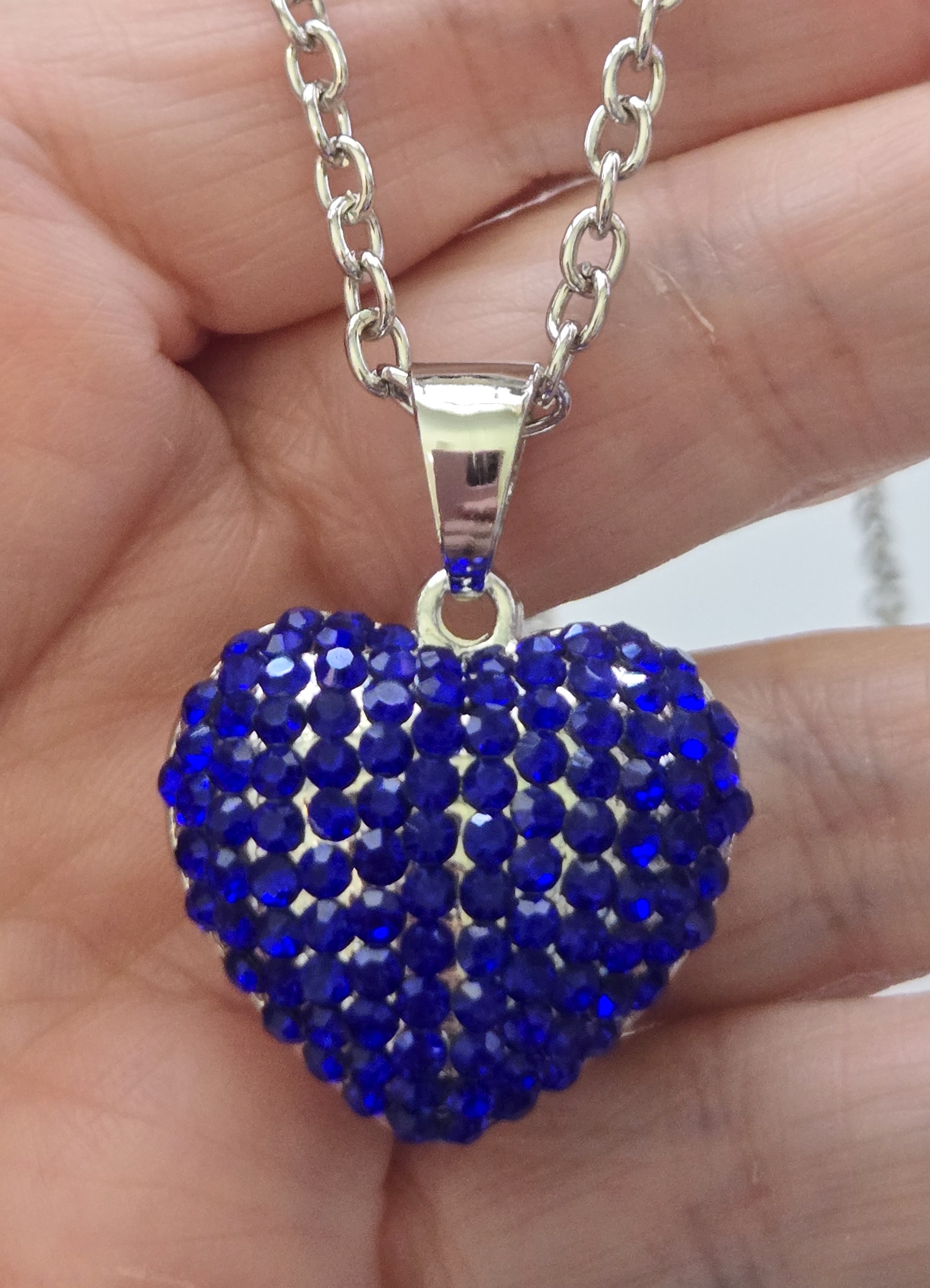 No Reserve Sapphire Puffy Heart Pendant & Chain Necklace