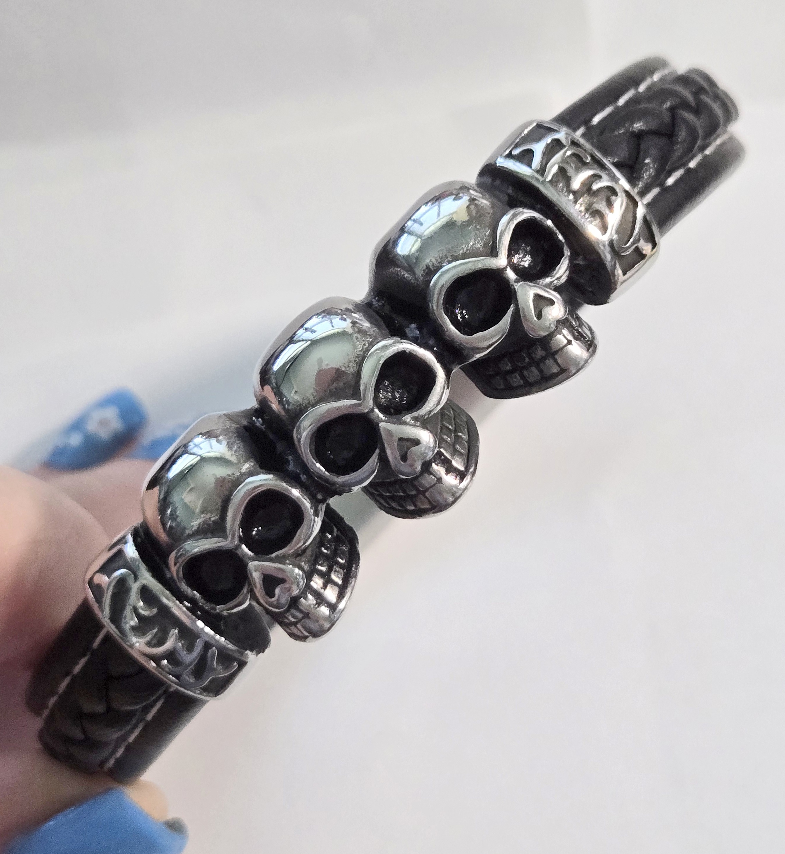 No Reserve .316L Stainless Steel Skull Bracelet