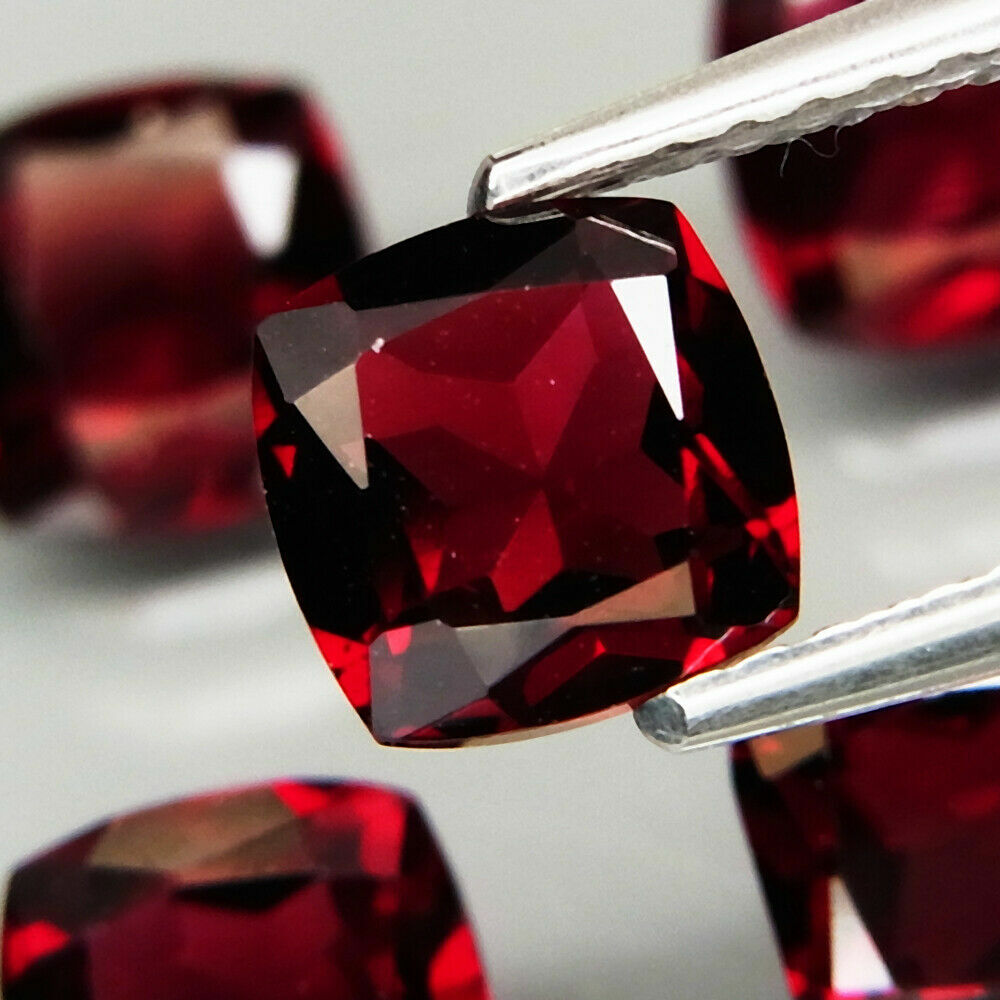No Reserve VVS Natural Mozambique Garnet Cushion Cut Loose Gemstone