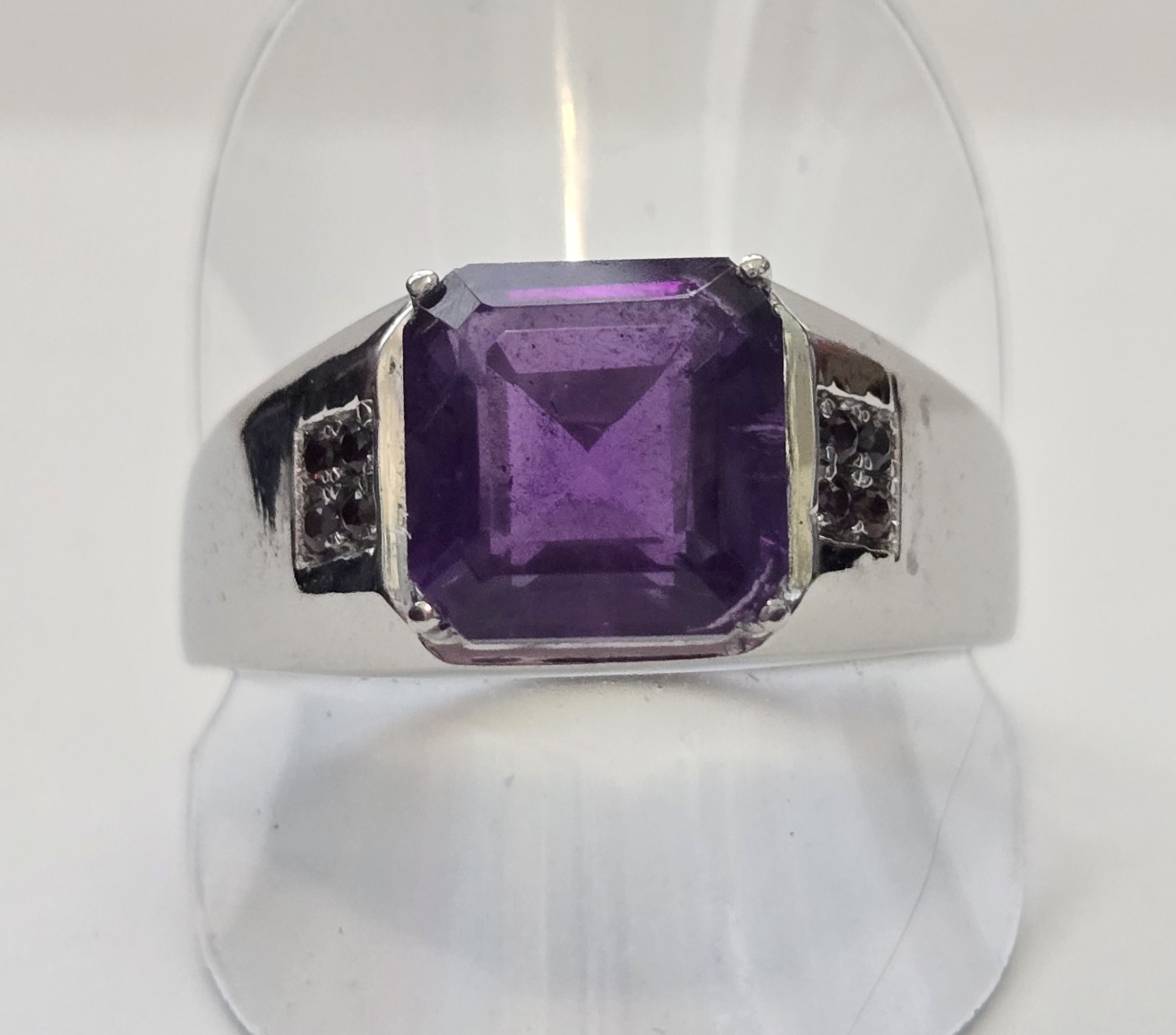 No Reserve Natural Amethyst & Garnet Ring Size 12