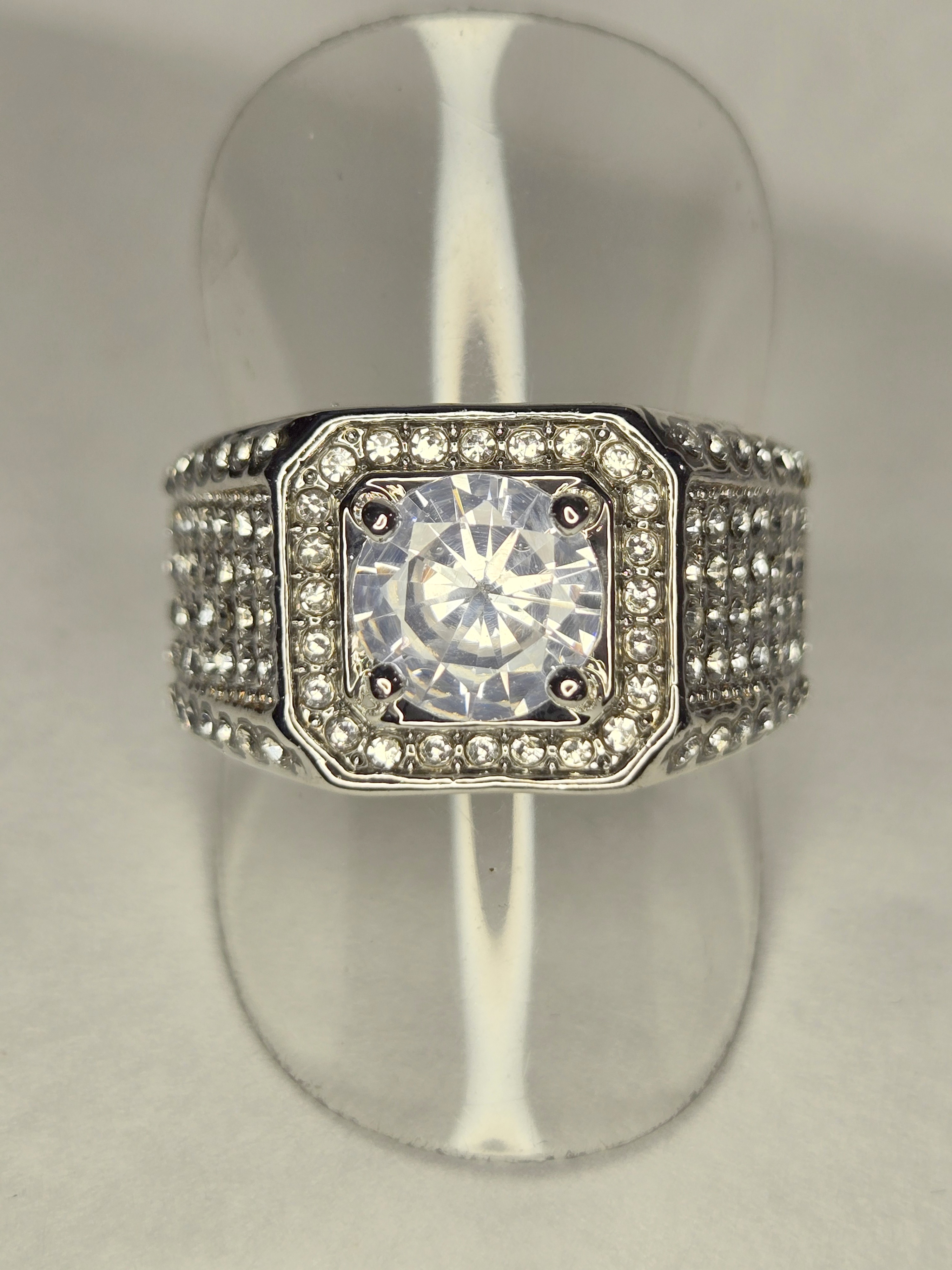 No Reserve Simulated Diamond Ring Size 10