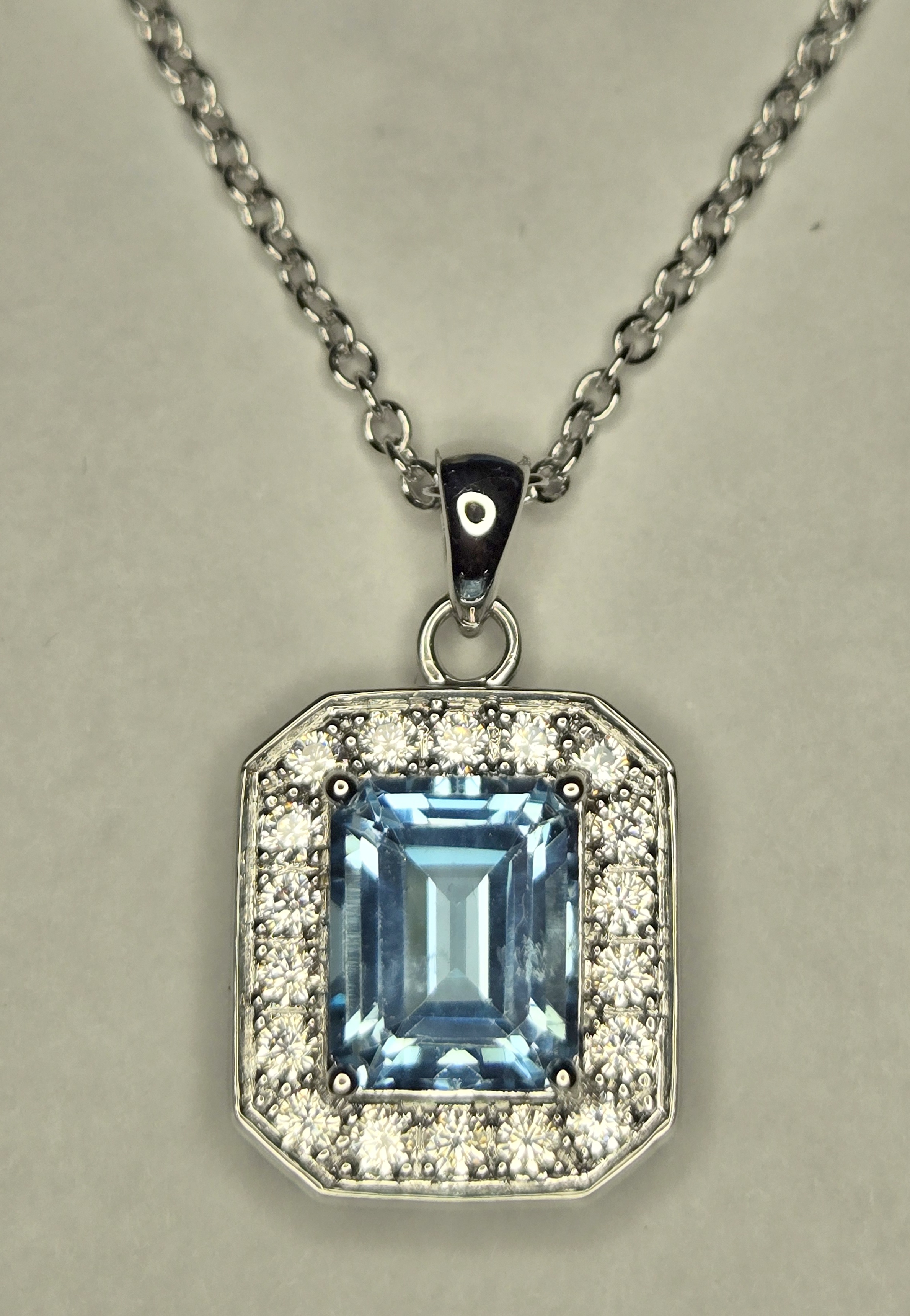 No Reserve Natural Blue Topaz & Zircon Pendant & Chain Necklace