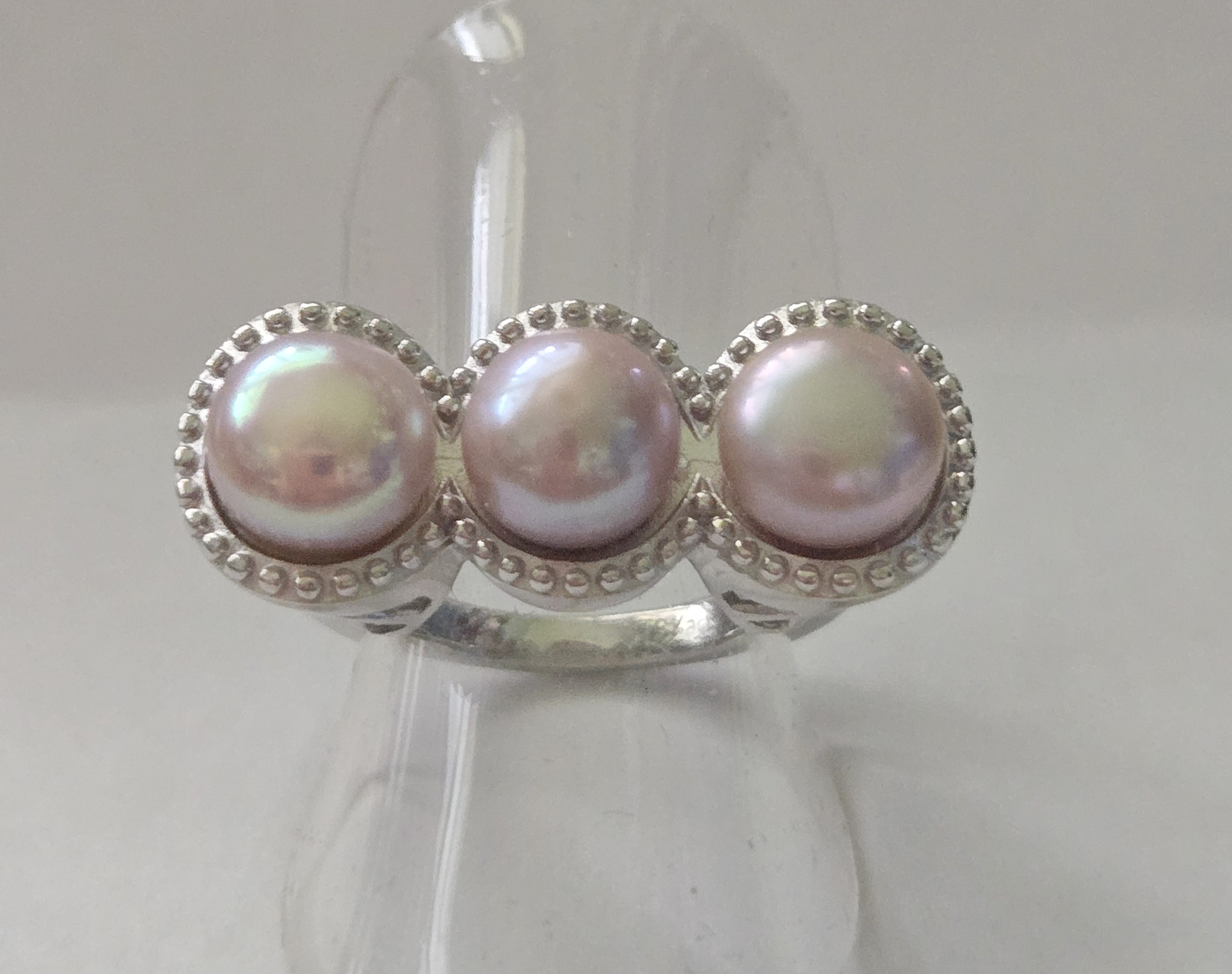 No Reserve Natural Freshwater Pearls Ring Size 10