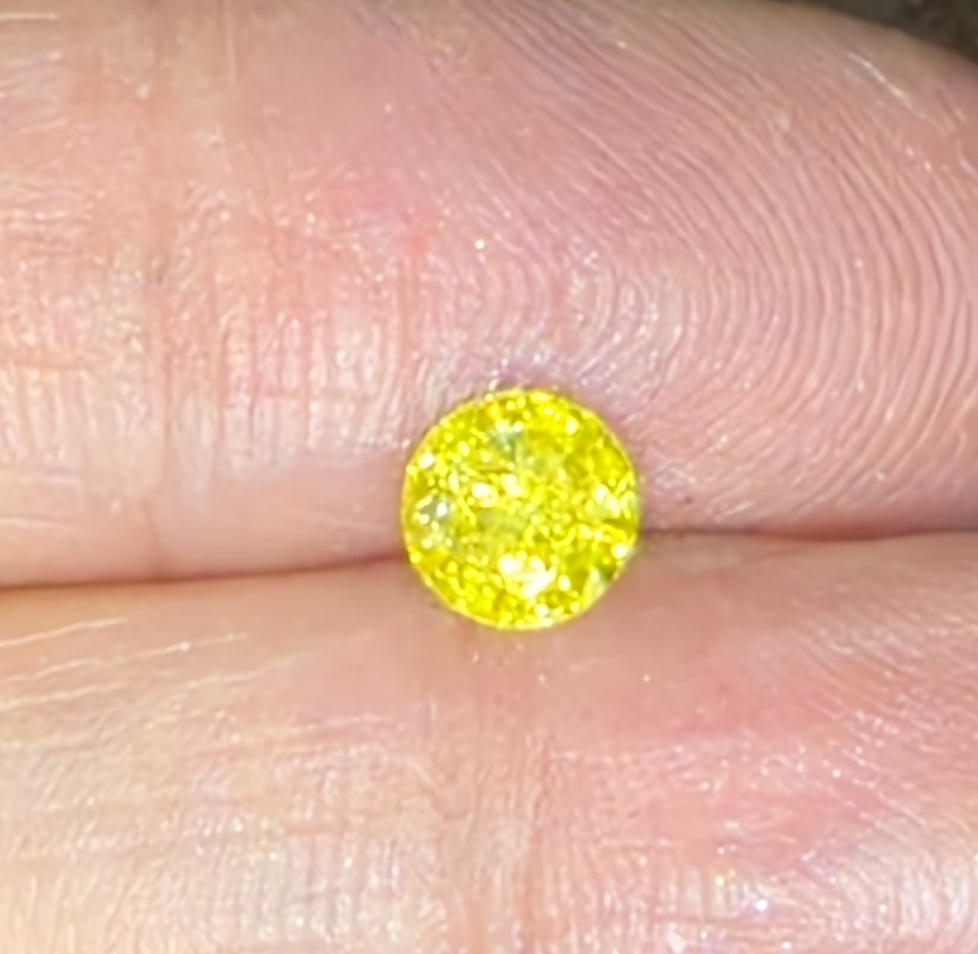 No Reserve  .60 ct Natural Yellow Diamond Round Cut Loose Gemstone