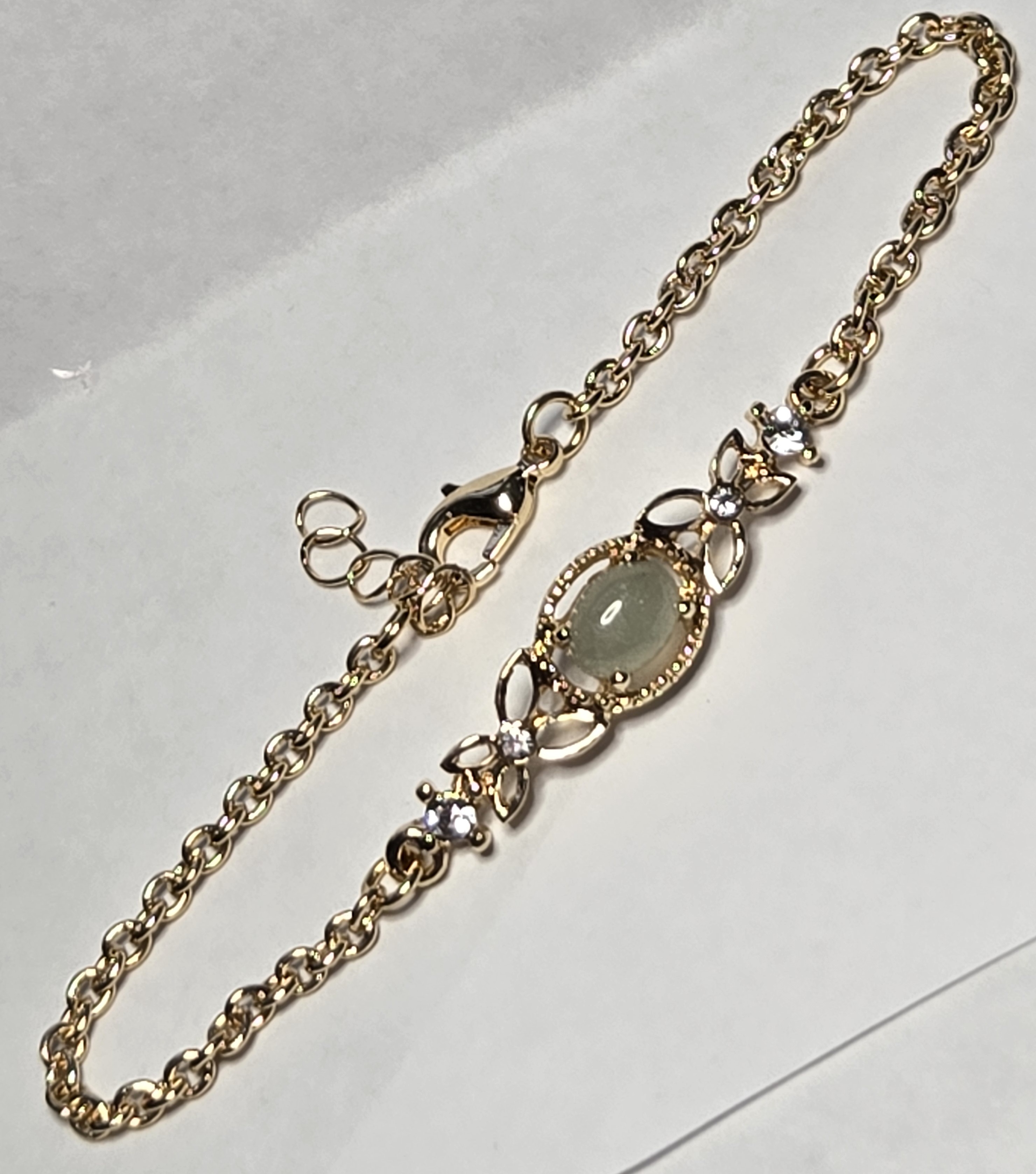 No Reserve Natural Jade & Austrian Crystal Bracelet