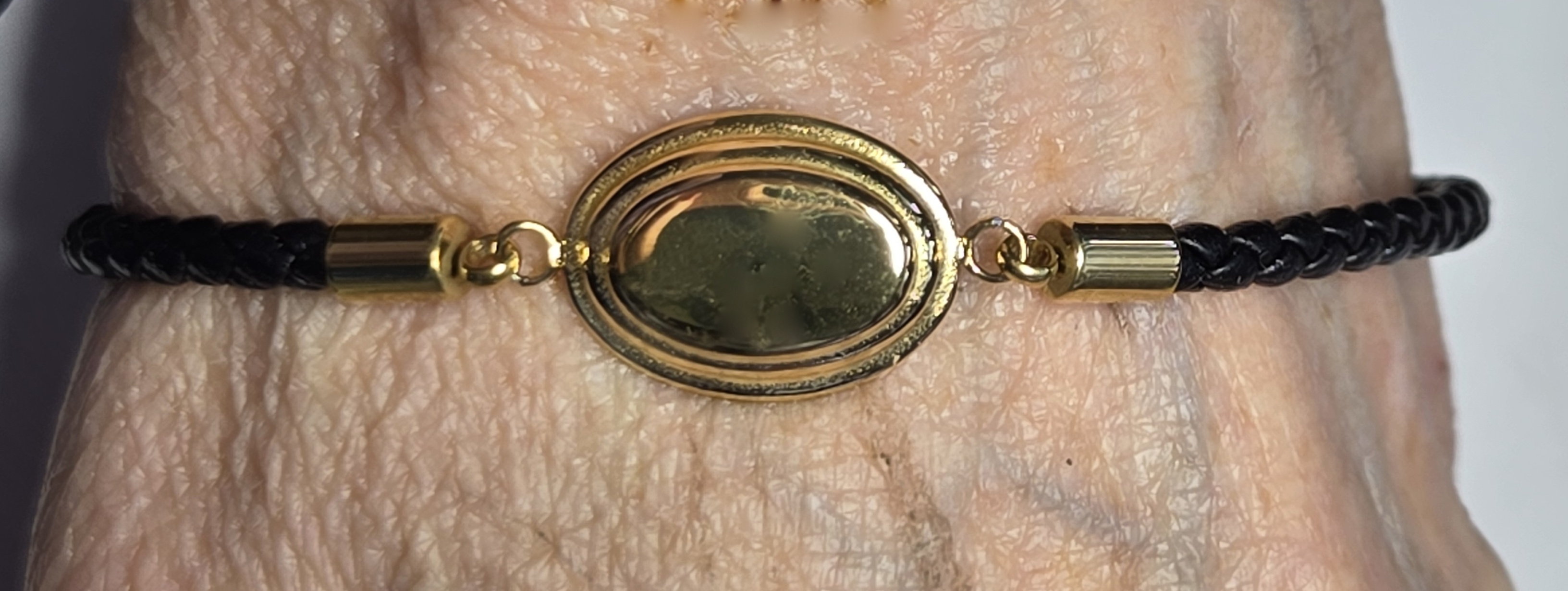 No Reserve 18k Gold /Stainless Steel Signet Bracelet