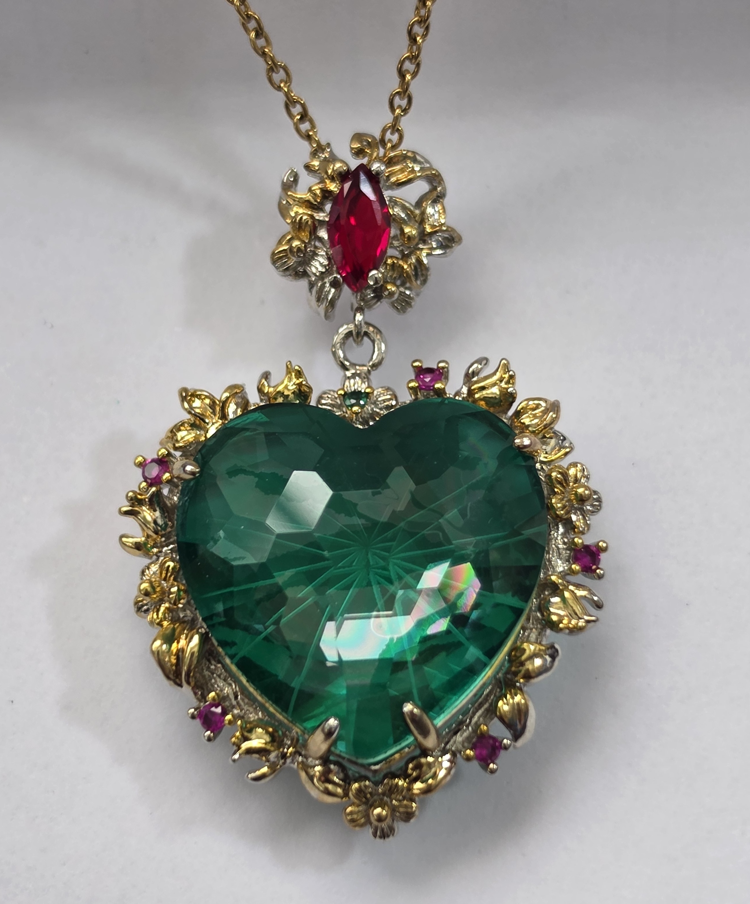 No Reserve Emerald & Ruby Heart Pendant & Chain Necklace