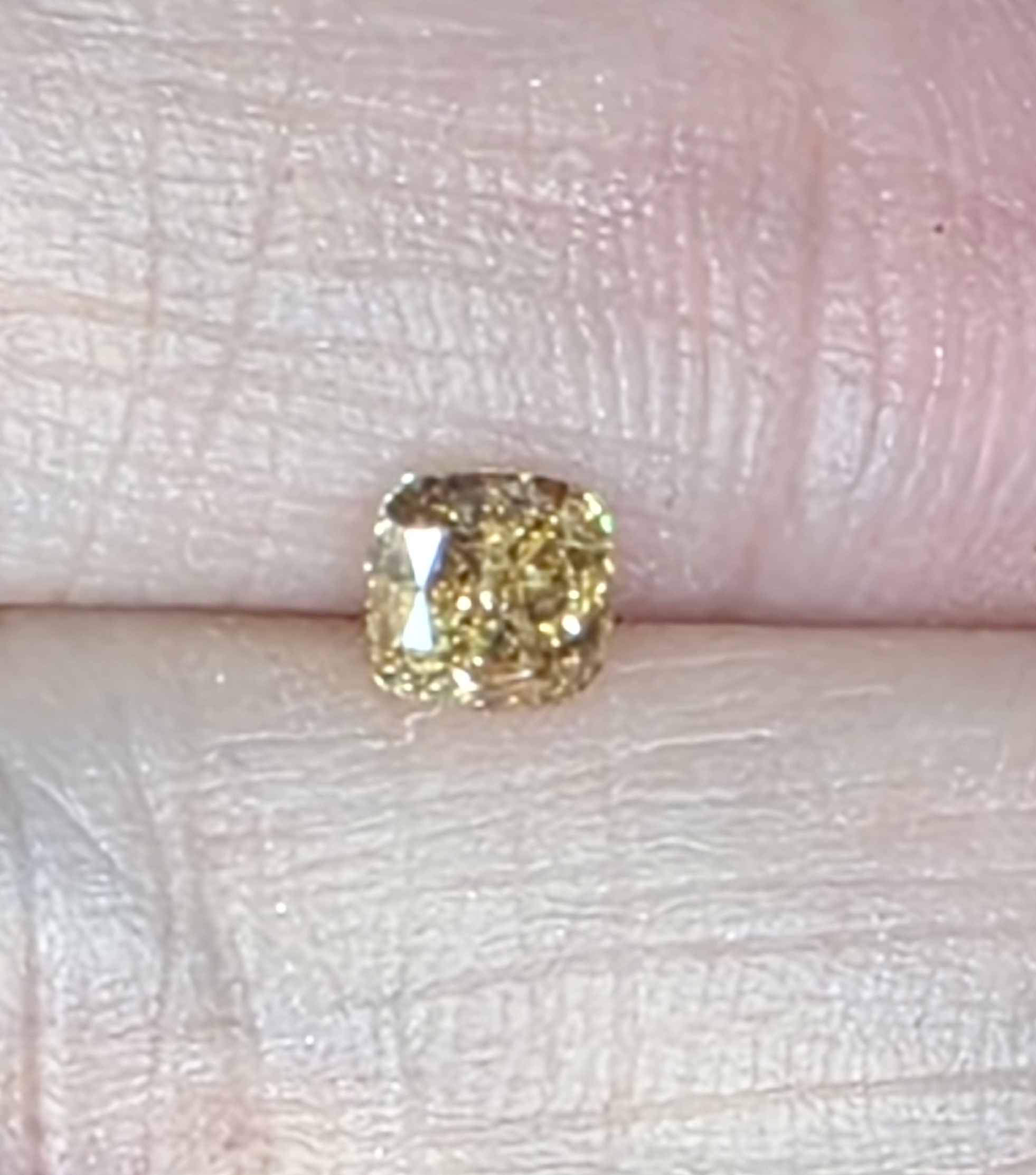 No Reserve  .46 ct Natural Champagne Diamond Oval Cut Loose Gemstone