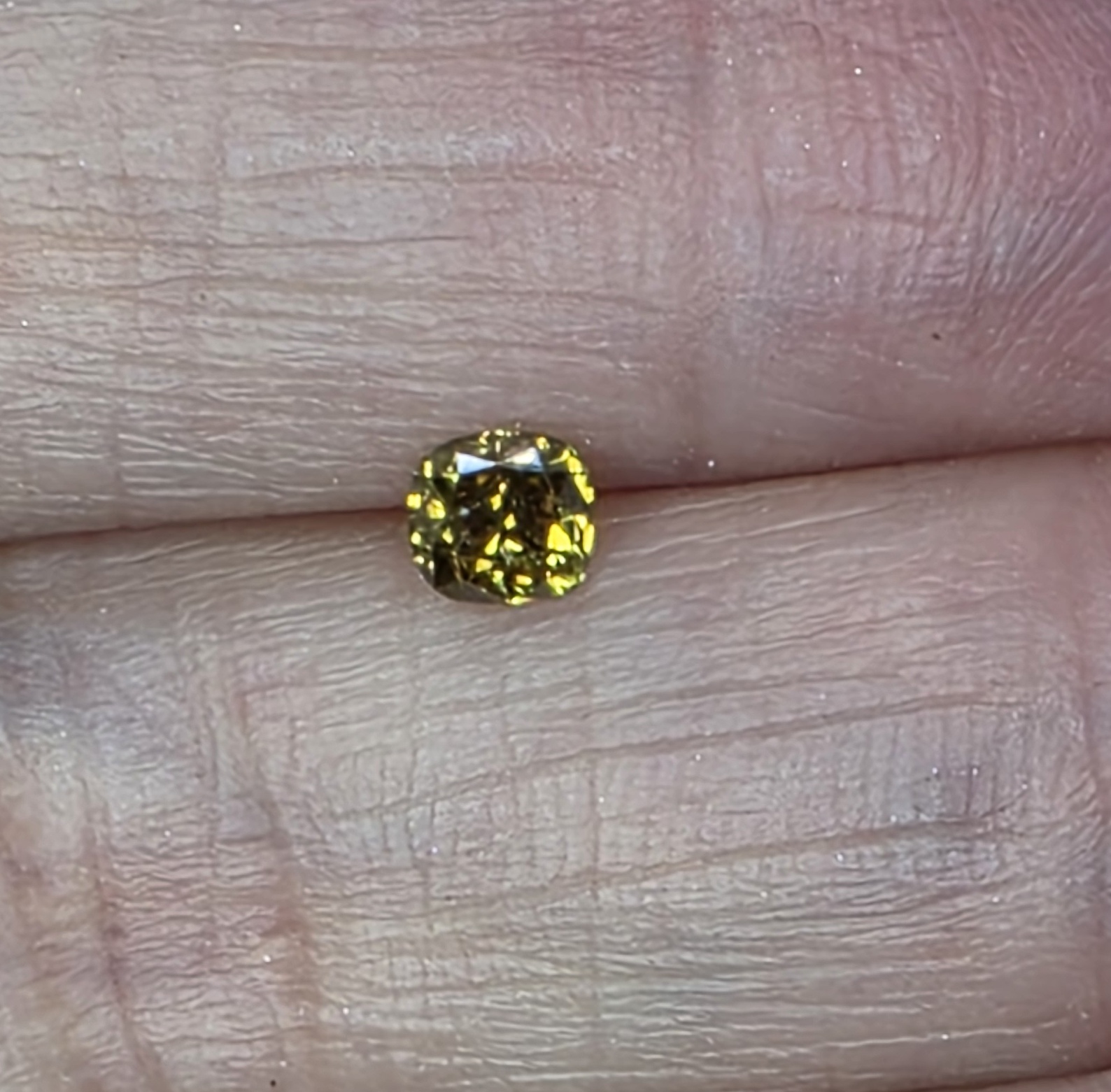 No Reserve .30 ct Natural Champagne Diamond Round Cut Loose Gemstone