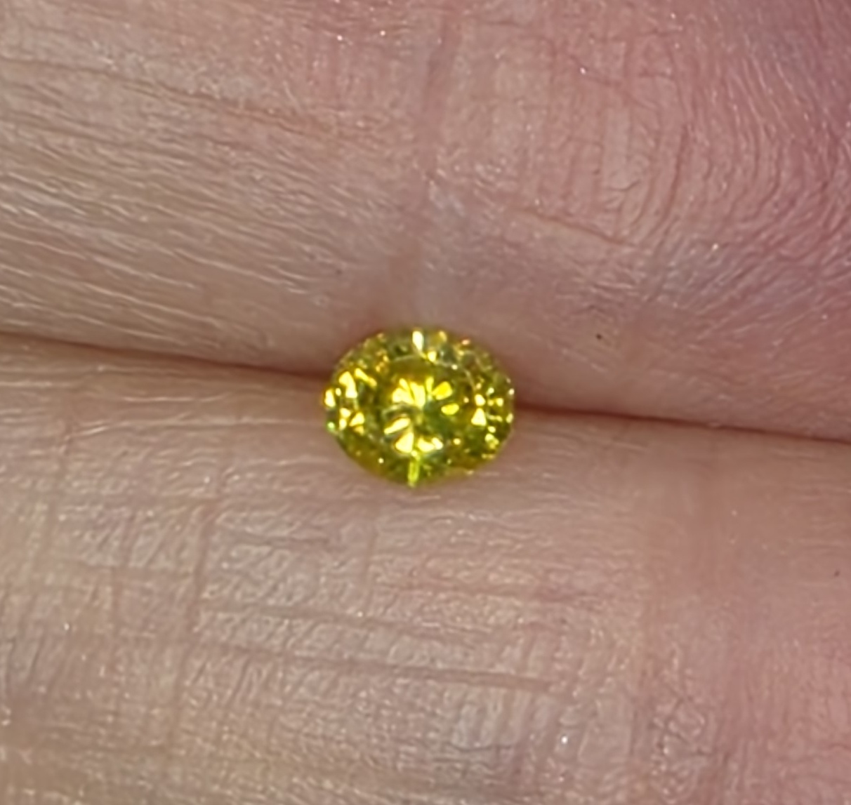 No Reserve .22 ct VS2 Natural Yellow Diamond Oval Cut Loose Gemstone