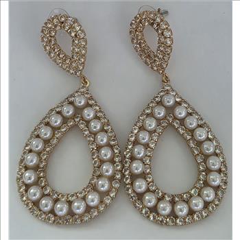 No Reserve Pearll & Austrian Crystal Dangle Earrings