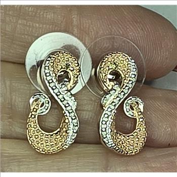 No Reserve Natural Diamond Earrings 