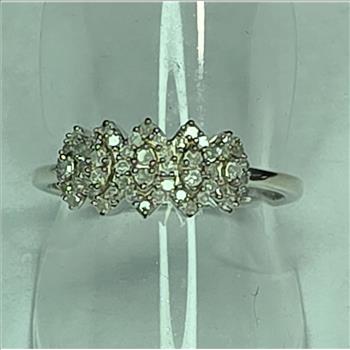 No Reserve.25 ct Natural Diamond RIng Size 7