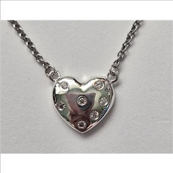 No Reserve Simulated Diamond Heart Pendant & chain Necklace