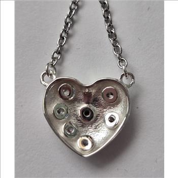 No Reserve Simulated Diamond Heart Pendant & chain Necklace