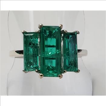 No Reserve Emerald 3 Stone Ring Size 7