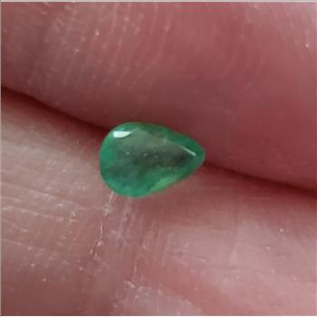 No Reserve Natural Emerald Pear Cut Loose Gemstone