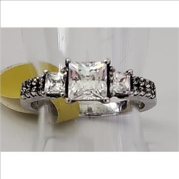 No Reserve Simulated Diamond Ring Size 6