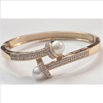 No Reserve Pearl & Austrian Crystal Bangle Bracelet 