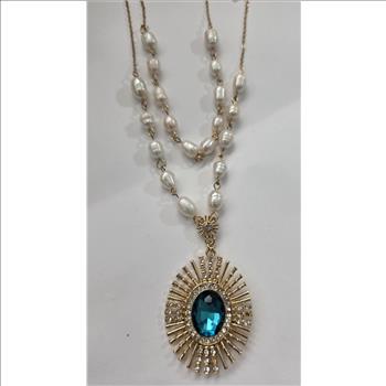 No Reserve Natural Pearl & Austrian Crystal Pendant & Chain Necklace