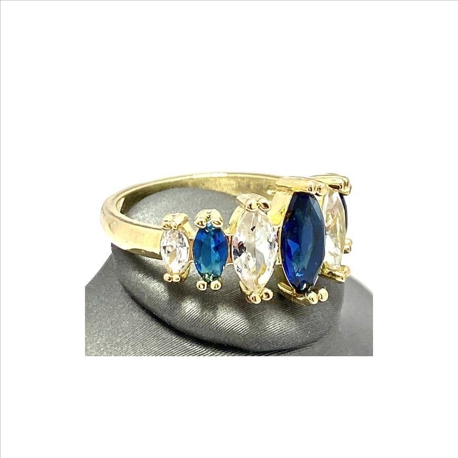 5.50ctw Blue & White Topaz Ring