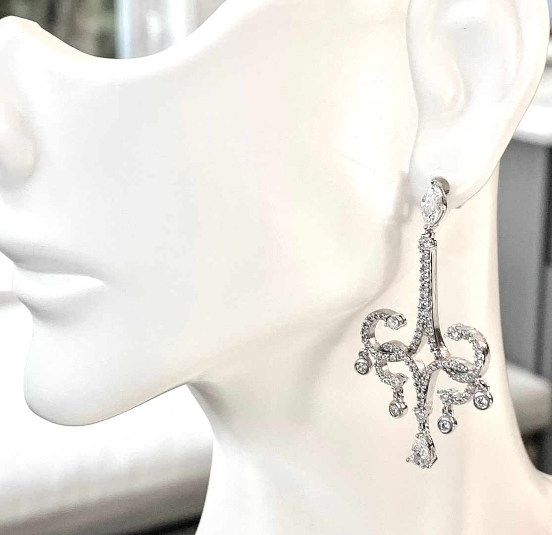 LASSAIRE .925 Sterling Silver 2.50ctw Simulated Diamond Long Dangle Earrings