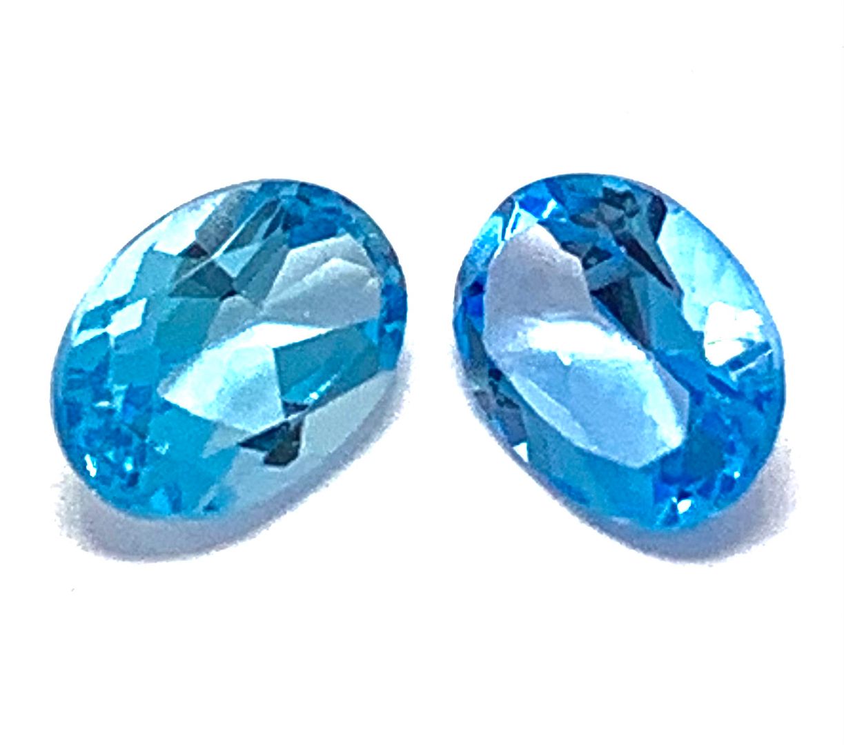 Lot of 2 Genuine 1.80ctw Swiss Blue Topaz 6X4 MM Matching Stones