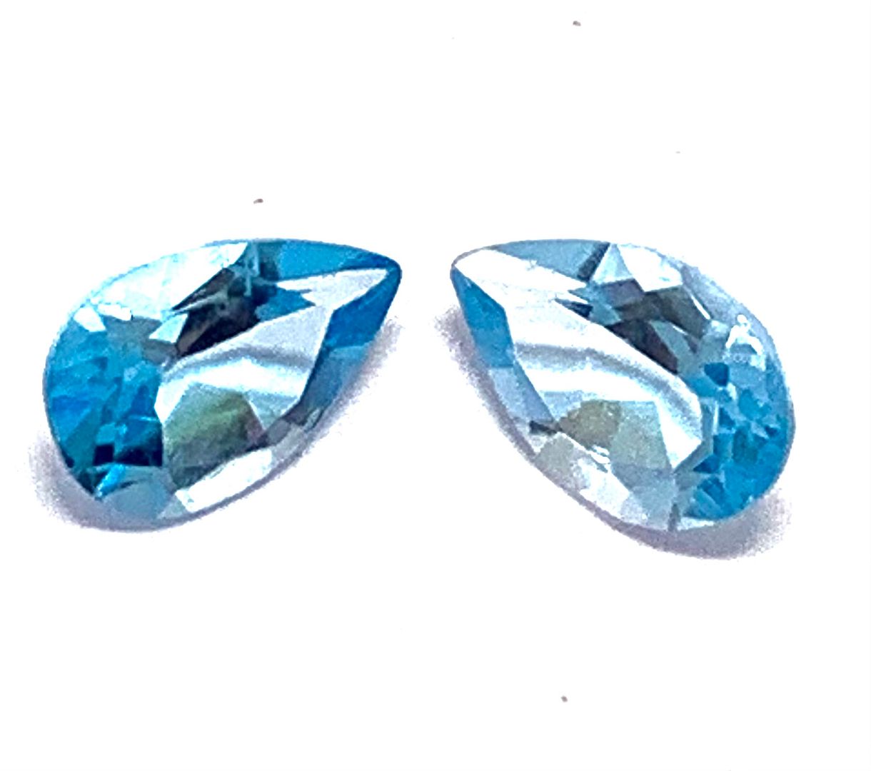 Lot of 2 Genuine  1.82ctw Swiss Blue Topaz 6X4 MM Matching Stones