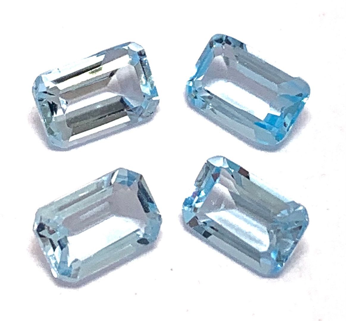 Lot of 4 Genuine  2.45ctw Swiss Blue Topaz 6X4 MM Matching Stones
