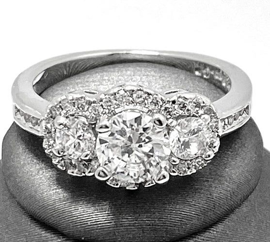 1.33ctw White Sapphire Ring Size 7