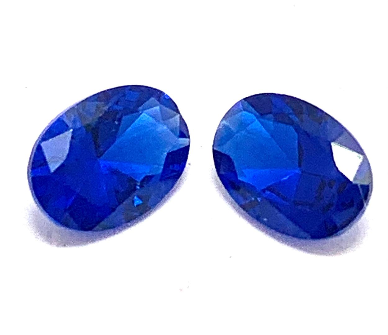 1.56ctw Lot Of Matching Cobalt Neon Blue Stones