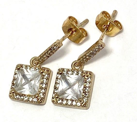 1.80ctw White Sapphire Earrings