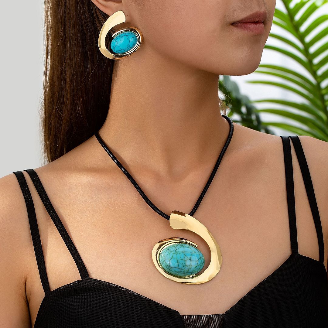 18K Gold Overlay 1.75"X1" Turquoise Necklace & Earrings Set