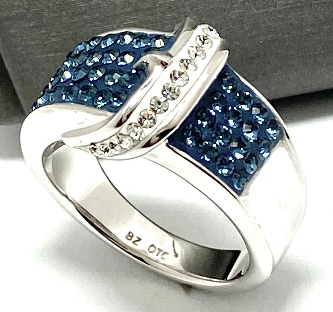 2.00 ctw Blue & White Italian Natural Natural Crystal Buckle Ring
