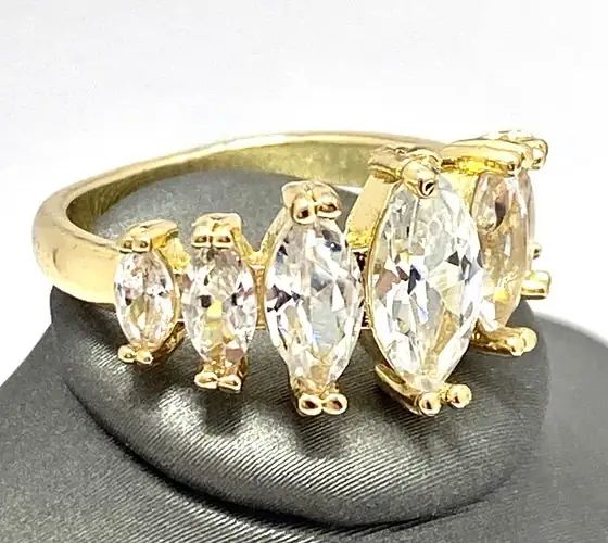 3.25ctw White Sapphire Ring
