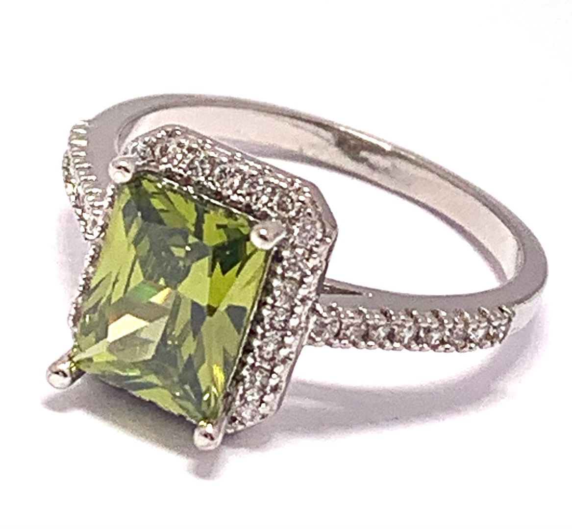 4.50ctw Peridot & Diamonique Diamond Ring