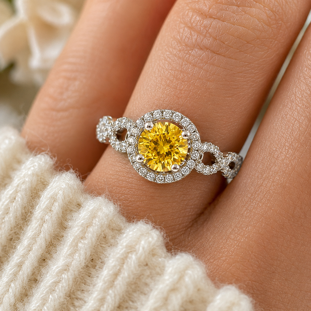 Antique Design 1.00ctw Citrine & Diamonique Diamond Ring  sz7