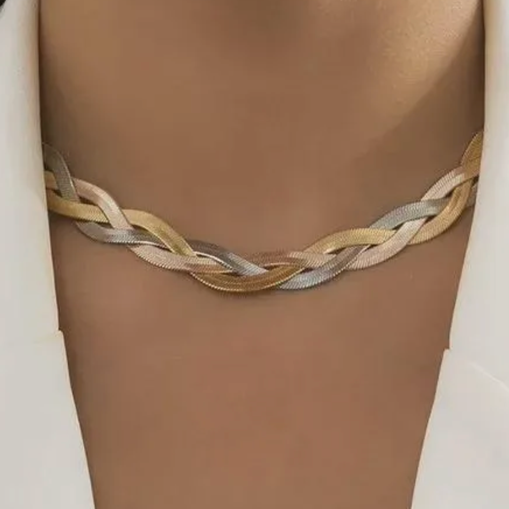 Fashion Design Tri Color Ladies Necklace