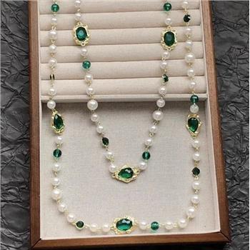 18k Gold Overlay Emerald & White Pearl 28