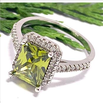 8.75ctw Peridot & Diamonique Diamond Ring Size 8