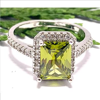 8.75ctw Peridot & Diamonique Diamond Ring Size 8